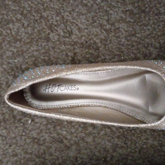 Size 6M - Picture 3 of 11